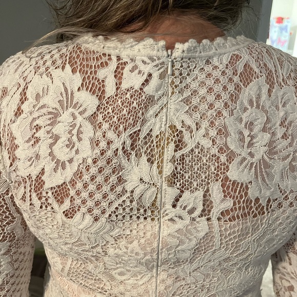 Tadashi Shoji wedding dress - Picture 5 of 15